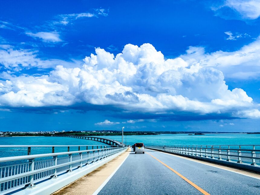 【2022年】沖縄旅行でレンタカーを早めに予約しなければならない理由【沖縄レンタカーでGO!GO!】